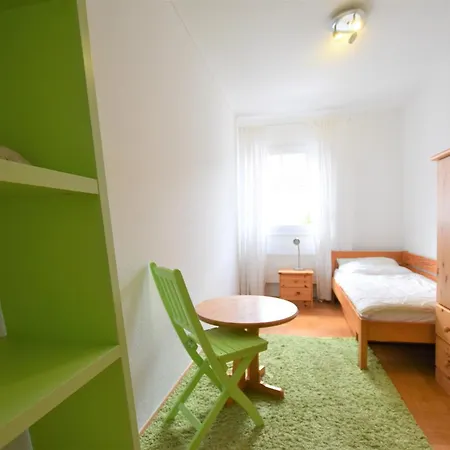 7010 Haus Lotti בית נופש