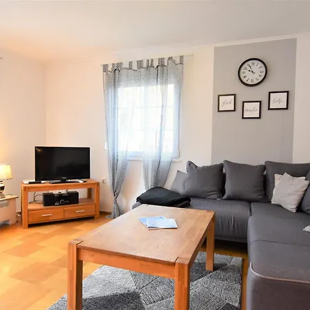 7010 Haus Lotti