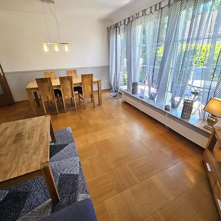 7010 Haus Lotti *